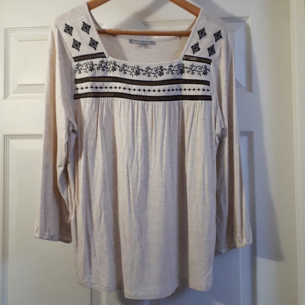 LAST Chance Danielrrain Top - Size L - Ivory/tan with Black Embroidery